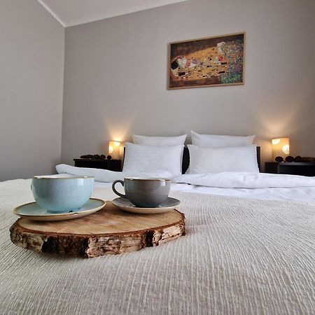 Hotel Grzegorzewski ทูชิน ภายนอก รูปภาพ
