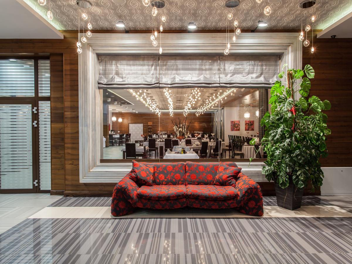 Hotel Grzegorzewski ทูชิน ภายนอก รูปภาพ